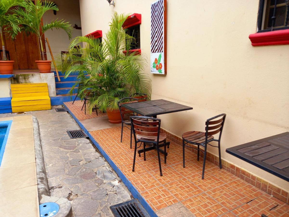 Hostal Don Gato Granada Buitenkant foto